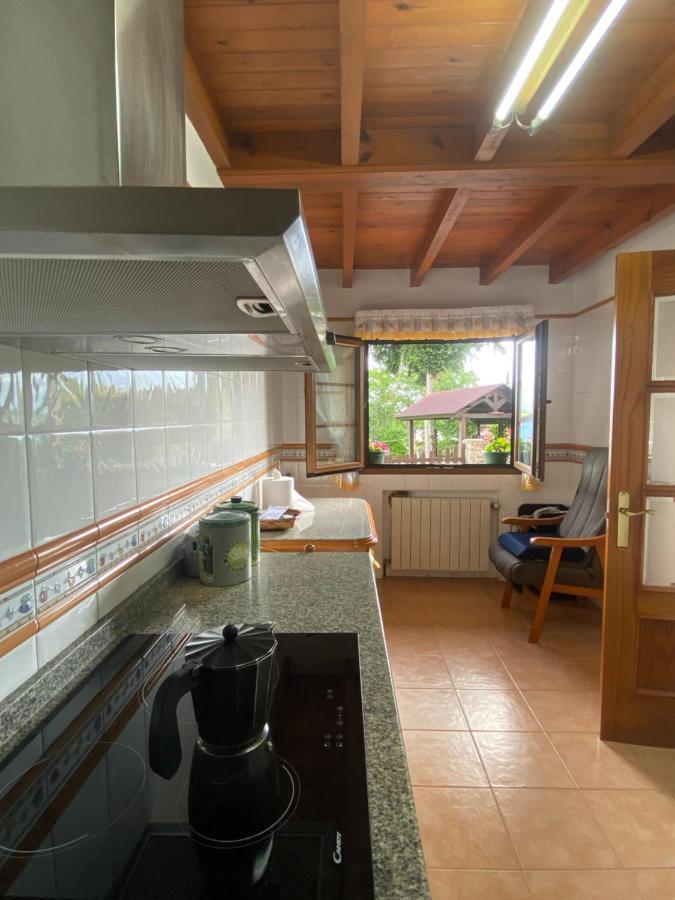 Villa Casa Luisa Biedes, Pilona Infiesto Esterno foto