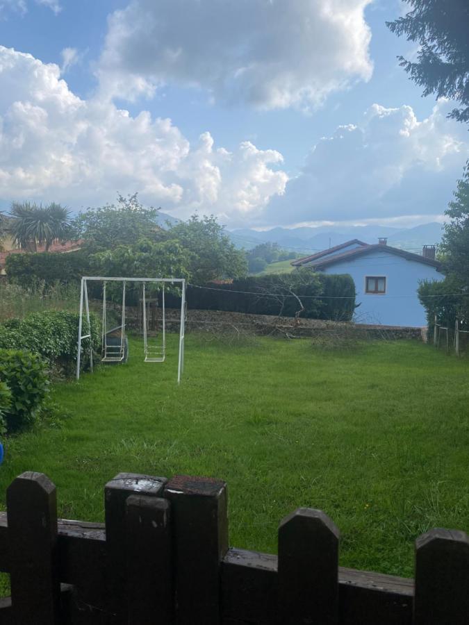 Villa Casa Luisa Biedes, Pilona Infiesto Esterno foto