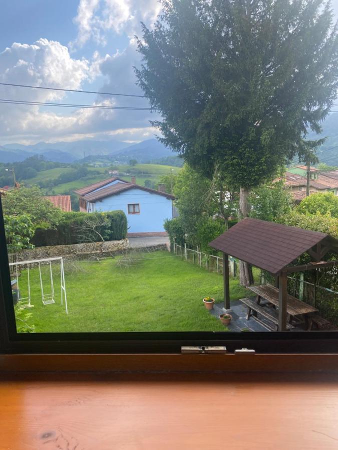 Villa Casa Luisa Biedes, Pilona Infiesto Esterno foto