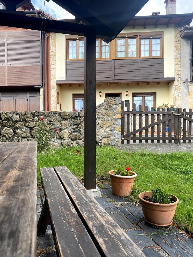 Villa Casa Luisa Biedes, Pilona Infiesto Esterno foto