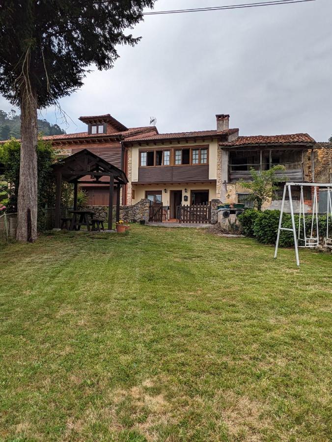 Villa Casa Luisa Biedes, Pilona Infiesto Esterno foto