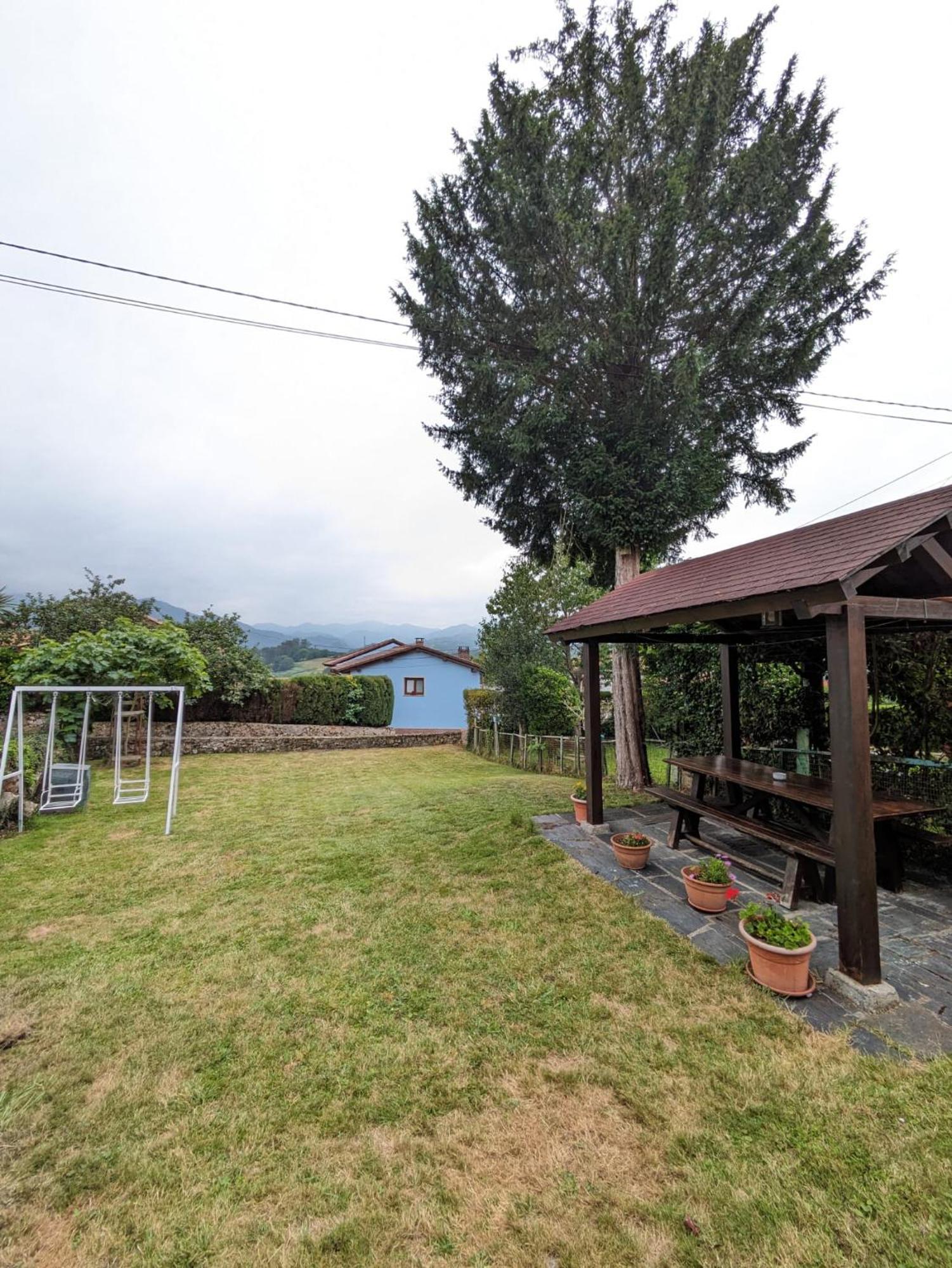 Villa Casa Luisa Biedes, Pilona Infiesto Esterno foto