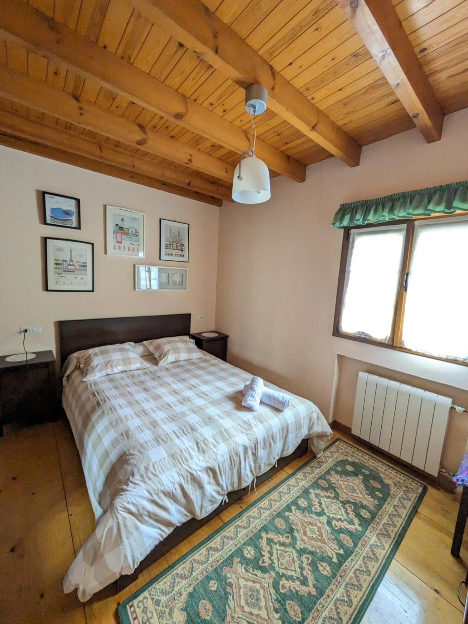 Villa Casa Luisa Biedes, Pilona Infiesto Esterno foto